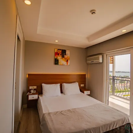 Joker Hill 3* 시데