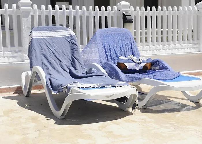 Joker Hill Lägenhetshotell Side