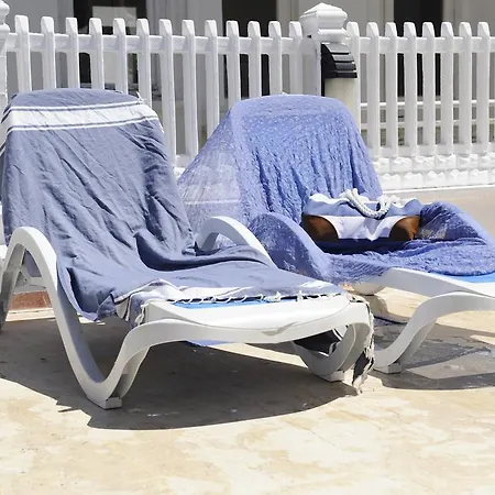 Joker Hill Apartahotel Side