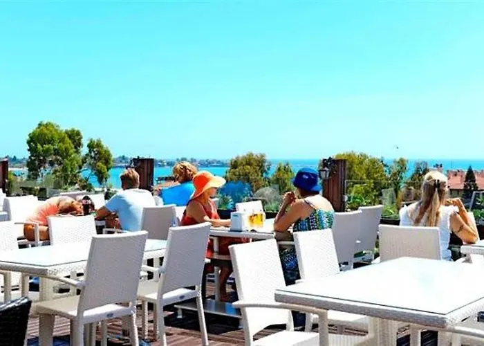 Joker Hill Lejlighedshotel Side